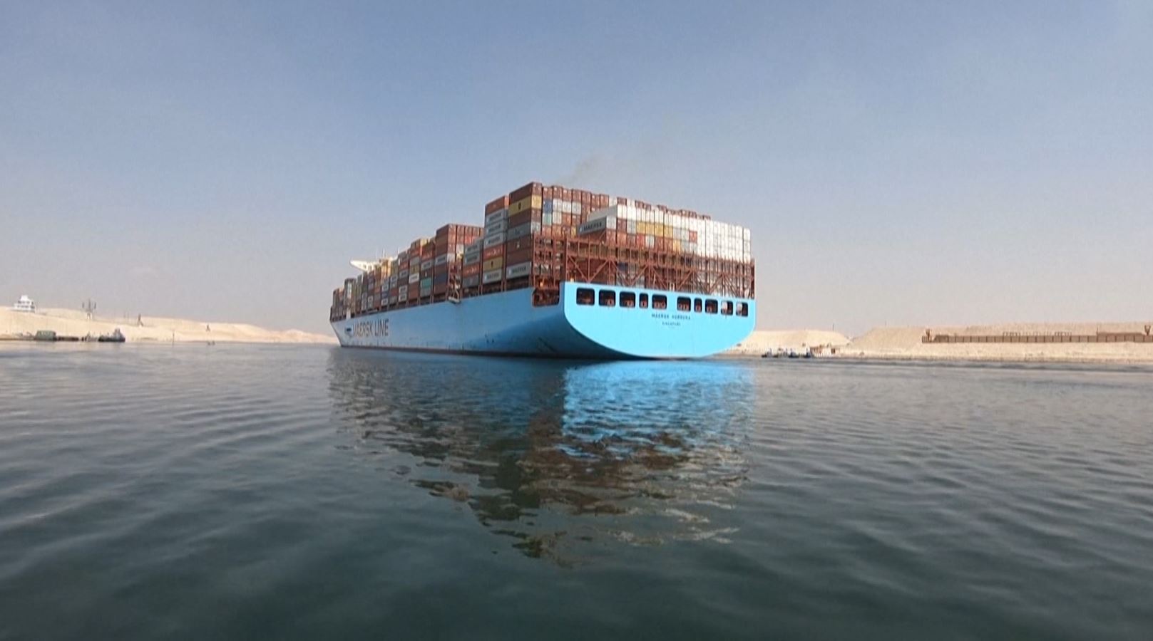 Bllokohet kanali i Suezit, anija 400 metra e gjatë devijoi për shkak të rrymës së fortë ajrore