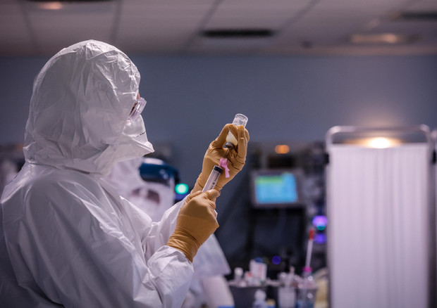 Itali, 529 viktima dhe mbi 16 mijë raste të reja