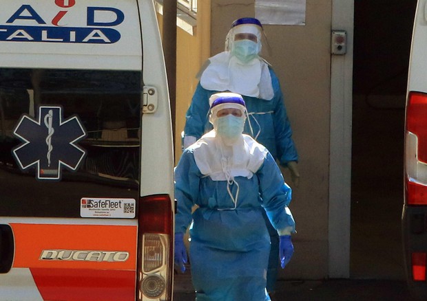 Itali, 431 viktima dhe mbi 23 mijë raste në 24 orët e fundit