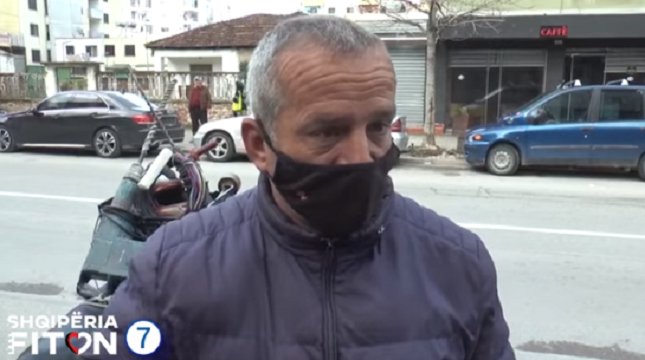 Kandidati Igli Cara publikon denoncimin e qytetarit: Partia Socialiste po blen votat në Xhafzotaj (VIDEO)