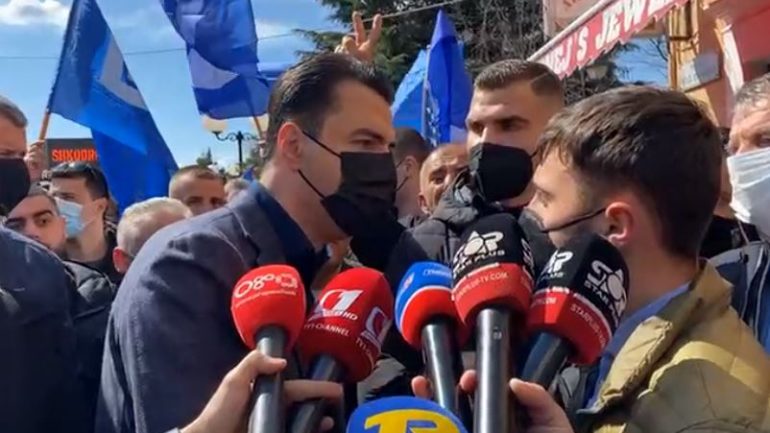 Basha i kthehet Ramës pas kritikave për grumbullimet: S’marr leksione për pandeminë