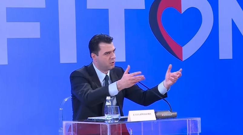 Basha takim online me Komisioneren e BE-së: Të rinjtë po largohen me një ritëm të paparë