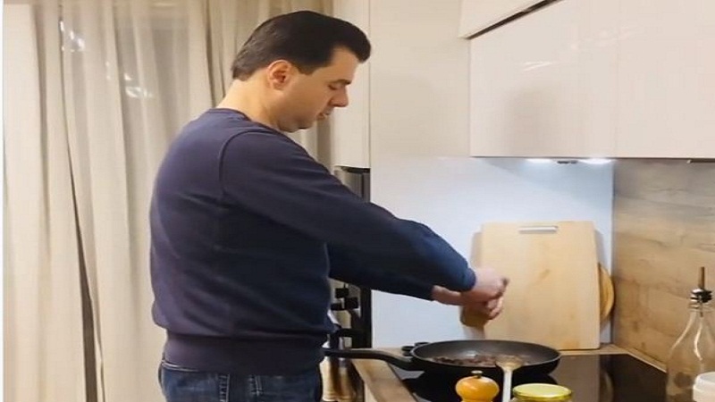 Basha zbulon për herë të parë çfarë po gatuante në videon e postuar nga e shoqja në Instagram