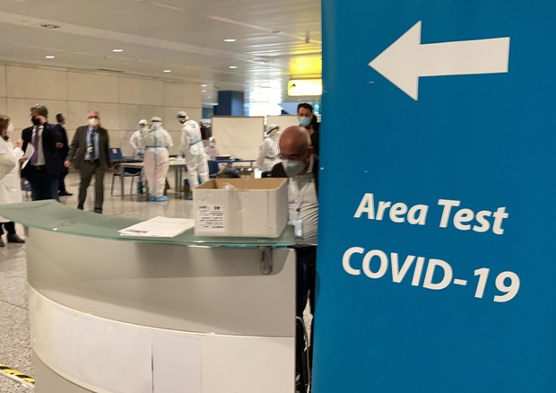 Itali, 386 vdekje dhe 25,735 raste të reja me koronavirus