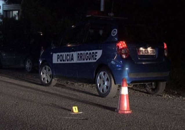 Mjeti humb kontrollin dhe del nga rruga, mbetet i vdekur një person (EMRI)