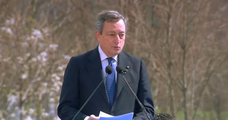 Vendimi i EMA-s/ Kryeministri italian: Nga e premtja rinisim vaksinimin e popullsisë me AstraZeneca