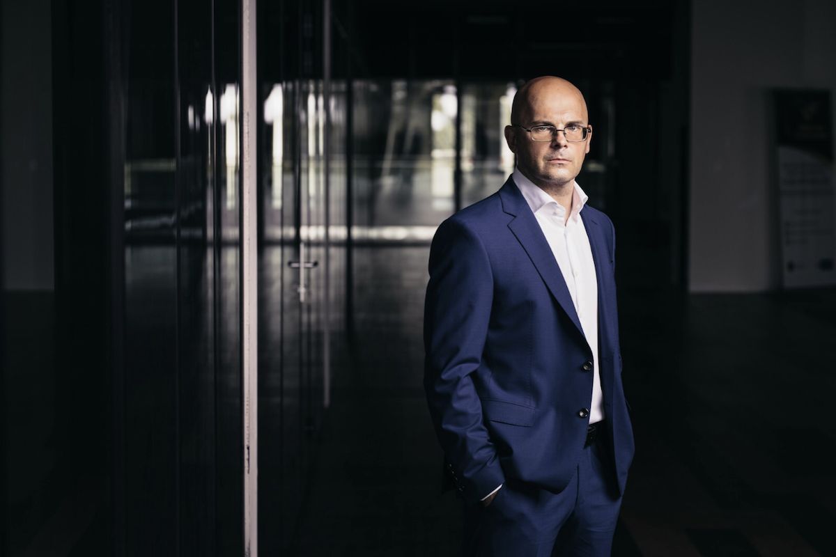 “Dua të blej Milanin”, një multimiliarder i bën ofertën pronarëve kuqezi