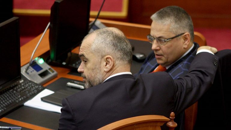 Ndarja nga jeta e Bashkim Finos, Rama: Ditë zie për PS-në, sot aktivitetet tona elektorale do të ndalen