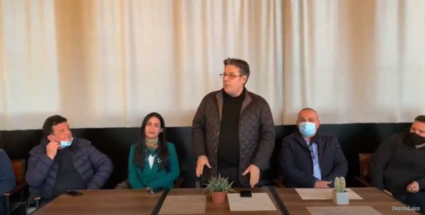 VIDEO/ Paloka me banorët e Shkallnurit: Në të gjithë Durrësin, do t’i kthejmë PD-së rezultatet historike