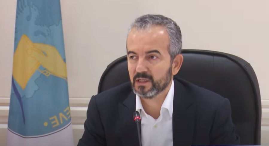 KQZ thirrje partive: Dorëzoni brenda afateve dokumentacionin e kandidimit