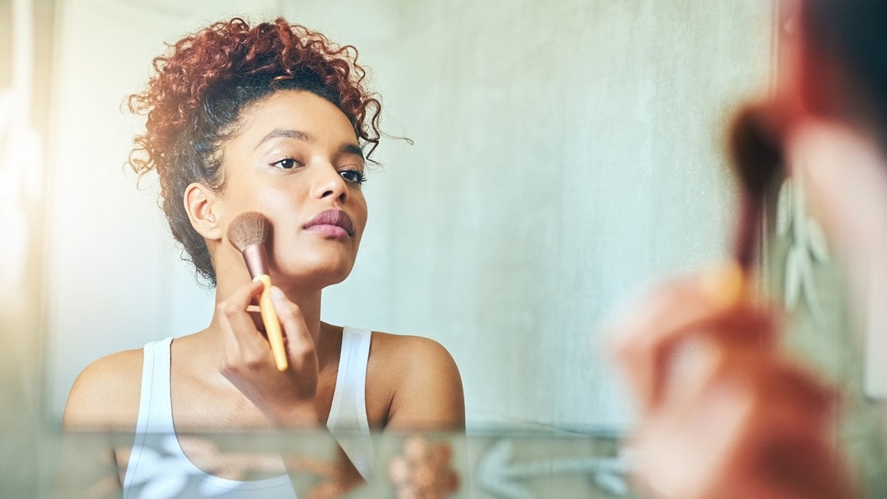 7 këshilla që do të rikthejnë fytyrën tuaj në gjendjen që dëshironi, në rast se keni pore