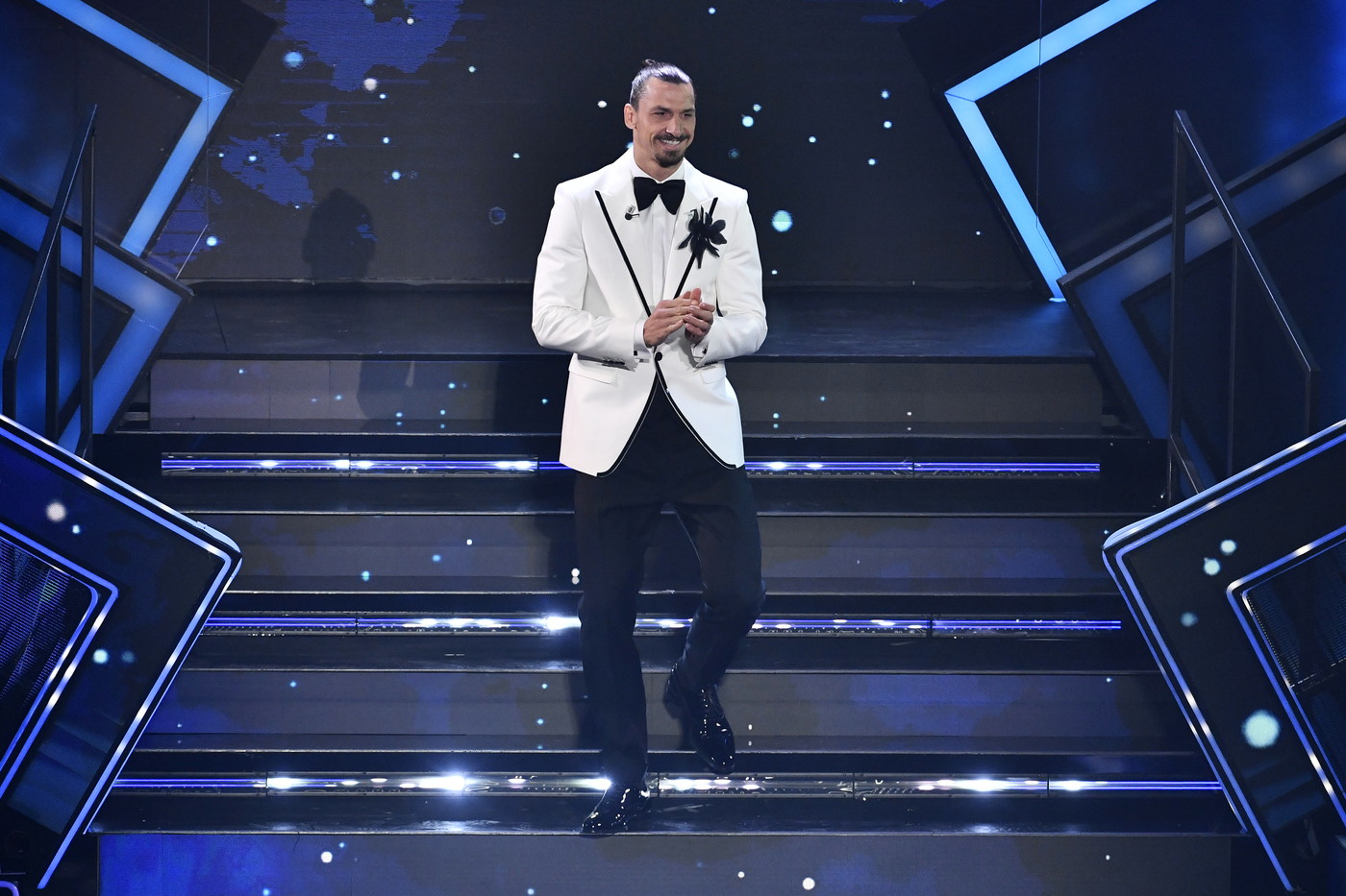 Ibrahimovic rrëmben skenën e Aristonit, mbyll Sanremon me një monolog motivues