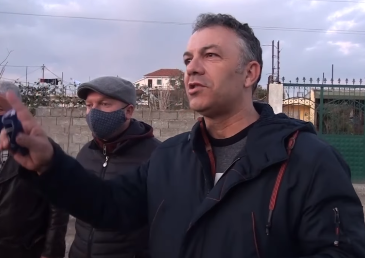 &#8220;Zonë e lënë në harresë, dëshmi e keqqeverisjes&#8221;, premtimi i Carës për banorët e lagjes 15 (VIDEO)