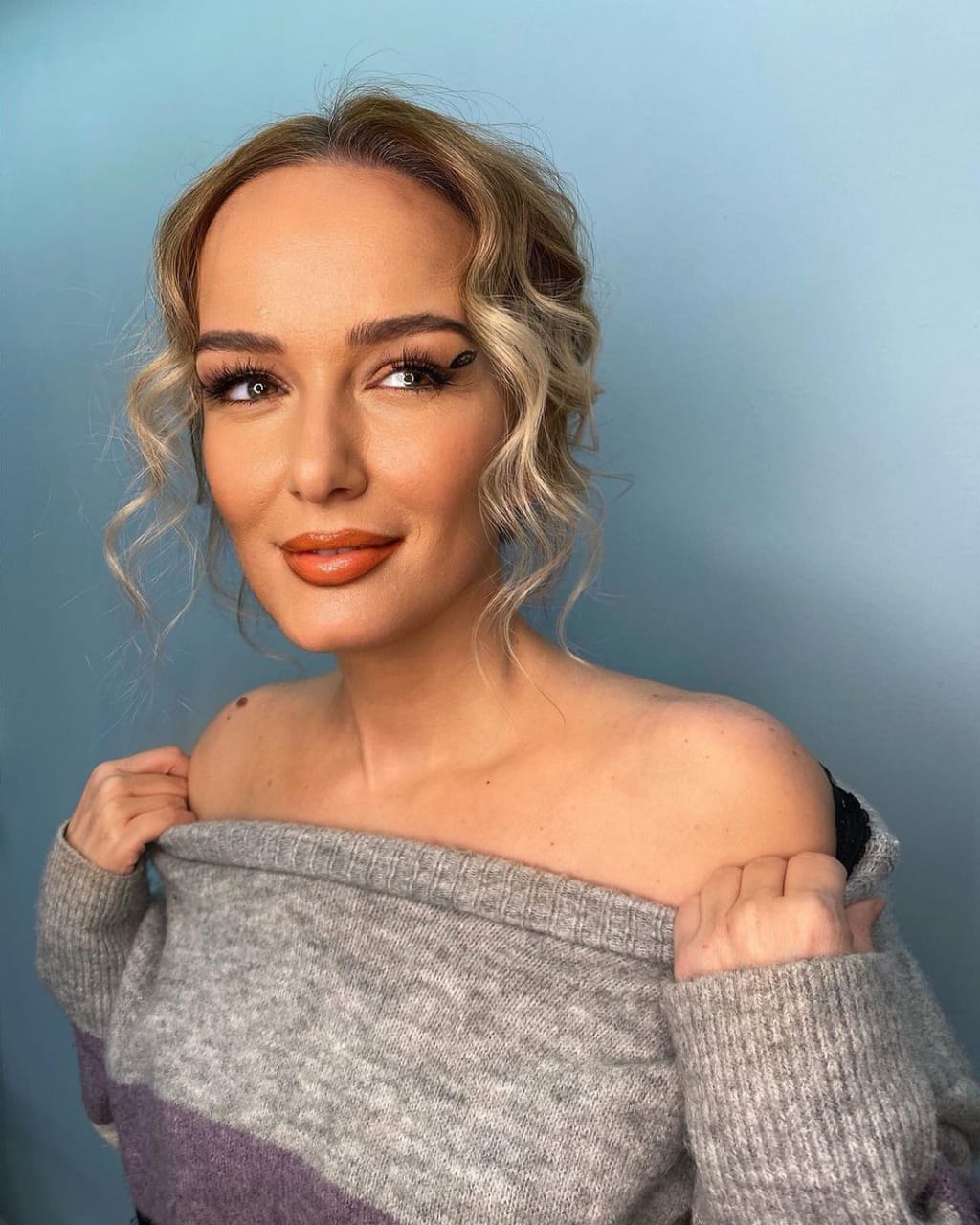 Adriana Matoshi merr statusin “deputete”, sa vota mori aktorja e njohur