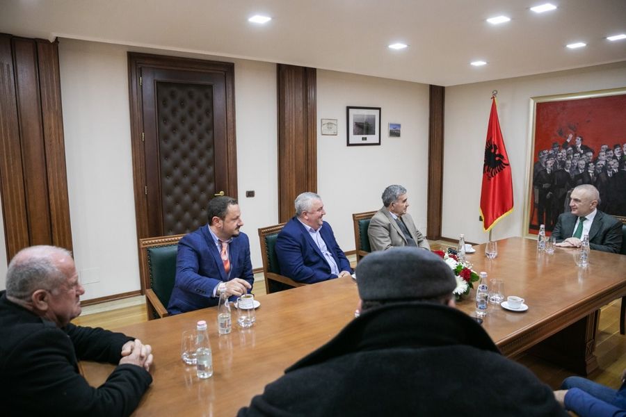 Meta takohet me përfaqësues të shoqatës “Ishmi”: Zëri i banorëve të Durrësit dhe të Shqipërisë të dëgjohet nga të gjithë