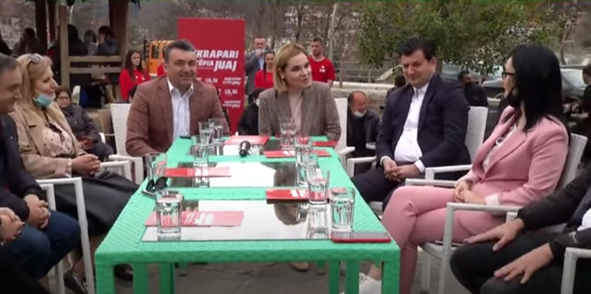 Kryemadhi prezanton mjekun Blenard Nonaj si kandidat në Skrapar: Ne luftojmë për ta ndryshuar sistemin