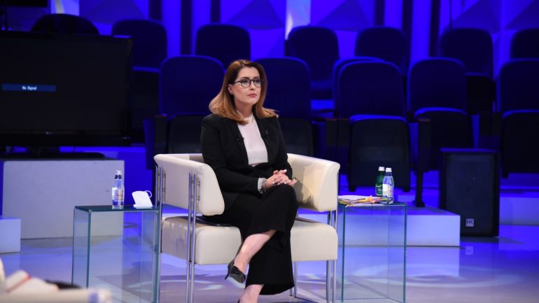 Manastirliu: 70% e kampionëve të dyshuar rezultuan me variantin britanik