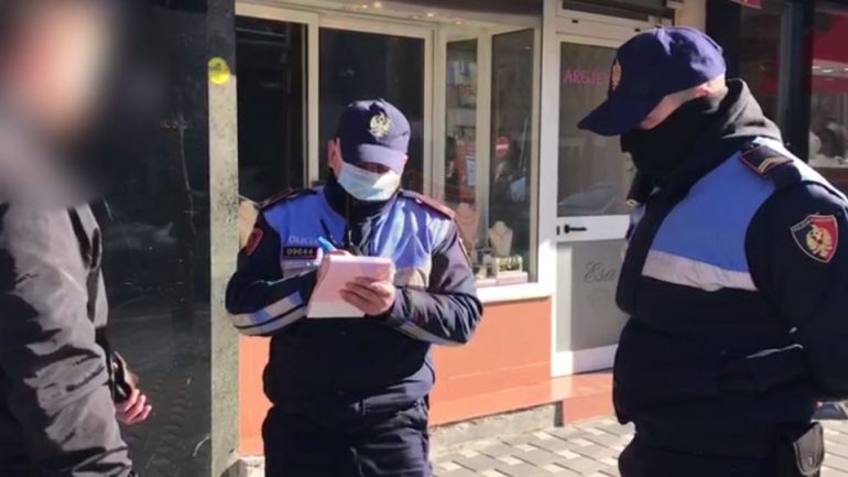 Shkelën masat anti-Covid, policia gjobit mbi 2500 persona