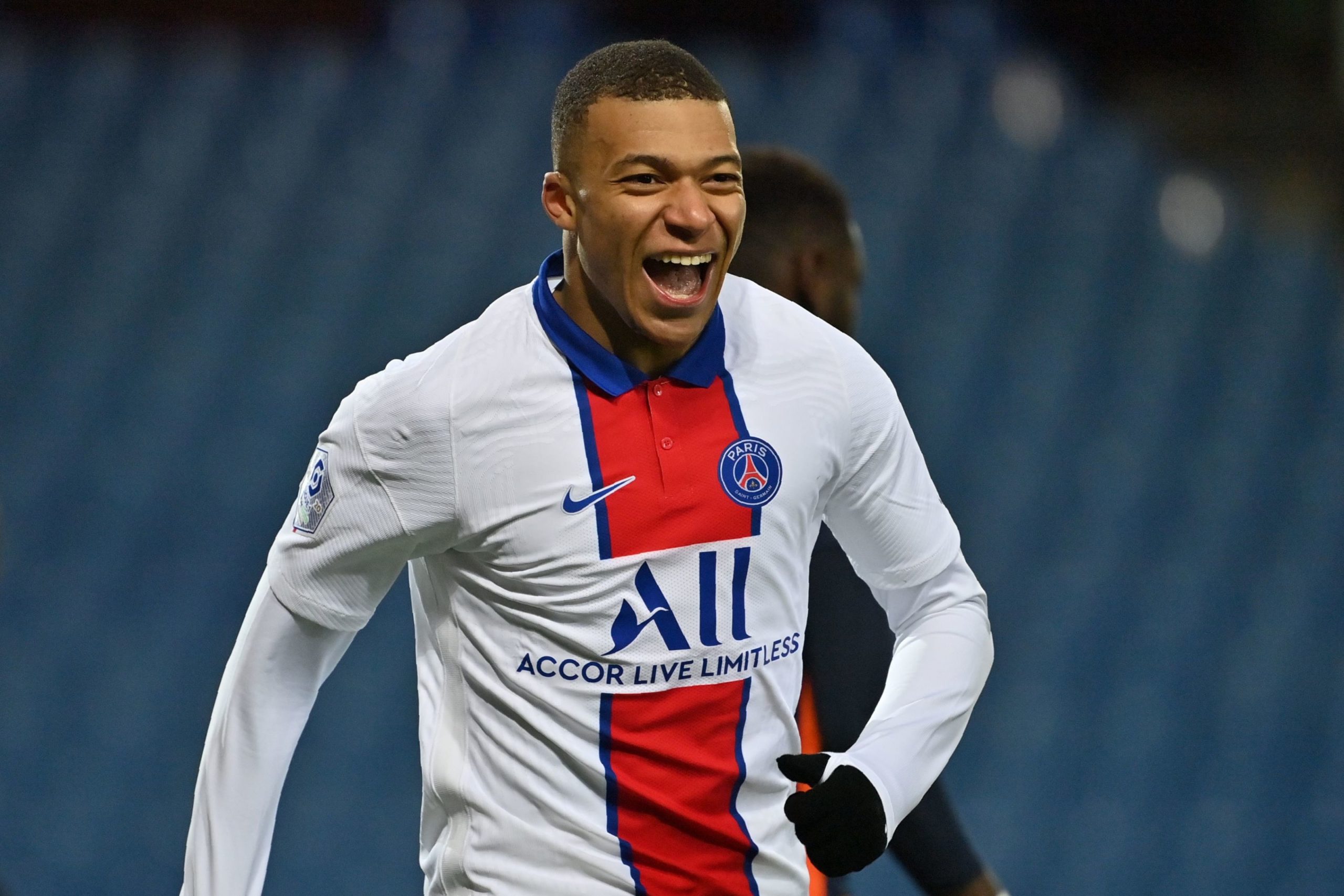 PSG i ofron Mbappe-së 30 mln euro në sezon për të rinovuar!