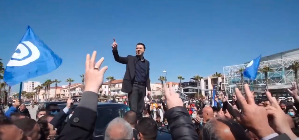 Basha takim në Kavajë, Policia e Shtetit: Jemi të detyruar të penalizojmë shkelësit e rregullave anti-Covid