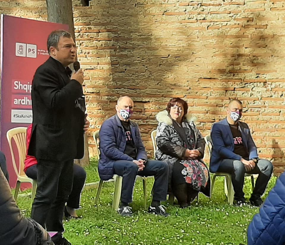 Dako sërish në fushatë, merr fjalën në takimin elektoral në zemër të Durrësit