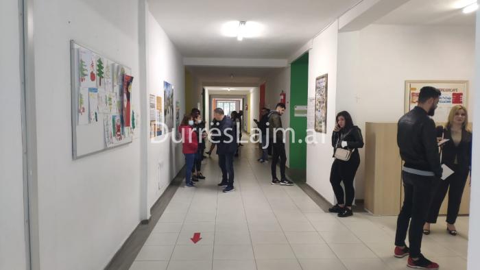 Durrës, në pritje të nisjes së procesit të votimit (FOTO)