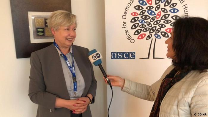 “Keqpërdorimi i administratës, shqetësim më i madh sesa shit-blerja e votës”, Gacek: Hapja e spitaleve apo përurimi i shkollave u përdorën për fushatë