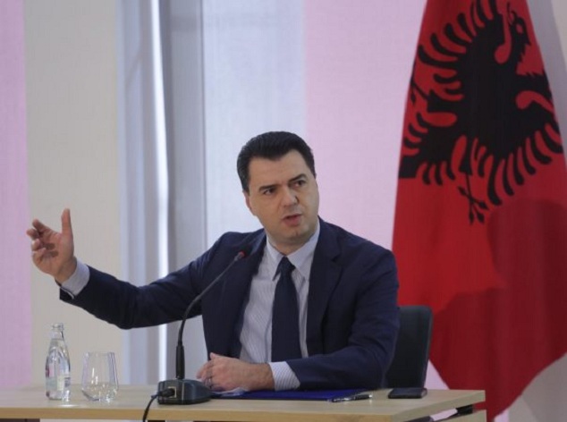 Ndalimi i fluturimeve, Basha: Pas grevës së Albcontrol qëndron Rama