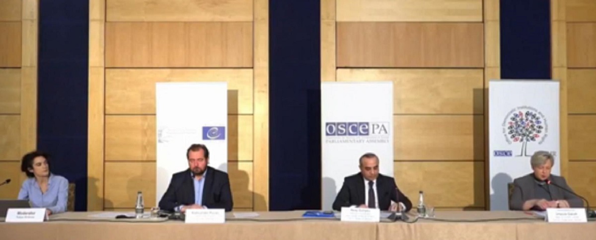 OSBE kritika për karantinimin emigrantëve: Duhet të ishin krijuar kushtet që të votonin