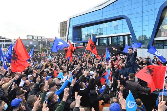 Basha në Kamëz: Nuk ka ndryshim pa larguar Edi Ramën