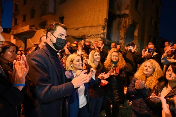 Basha me Kryemadhin në Kombinat:  Koalicioni për Ndryshim është me LSI!