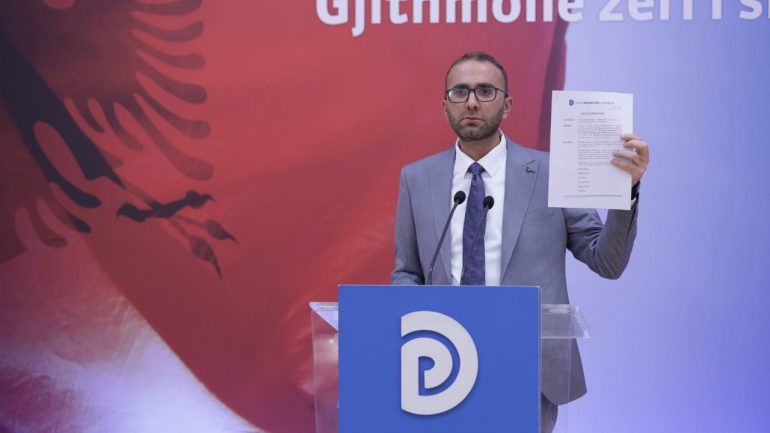 PD denoncon me foto e video: Rama-Balluku në krye të operacionit kriminal të vjedhjes së zgjedhjeve