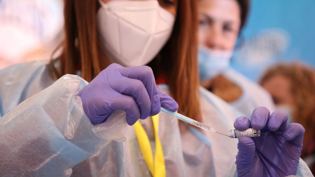 Vaksinimi në Shqipëri, ekspertët: Nuk ka asnjë rast fataliteti në vend