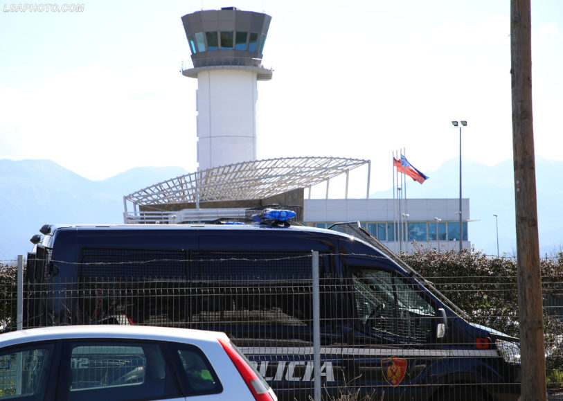 U shoqërua mbrëmë në lidhje me grevën e AlbControl, lirohet ish-drejtori i Aviacionit Civil