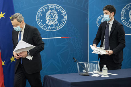 Italia njofton lehtësimin gradual të masave kufizuese anti-covid