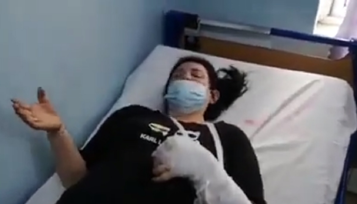 Heshtja zgjedhore/ Qytetarja denoncon shefin e komisariatit: Më dhunoi se filmova takimin elektoral