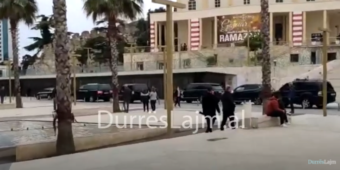 Vargu i fuoristradave që shoqërojnë Ramën gjatë vizitës në Durrës (VIDEO)