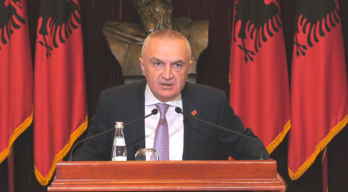 Presidenti Meta kërkon nga KLSH të auditojë Albcontrolin