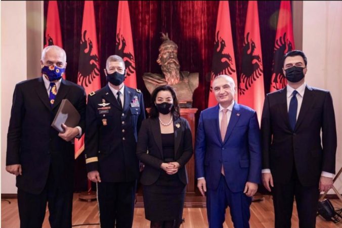 Kim pas takimit me Bashën: Nuk mbështesim asnjë parti apo kandidat, por të drejtën e qytetarëve