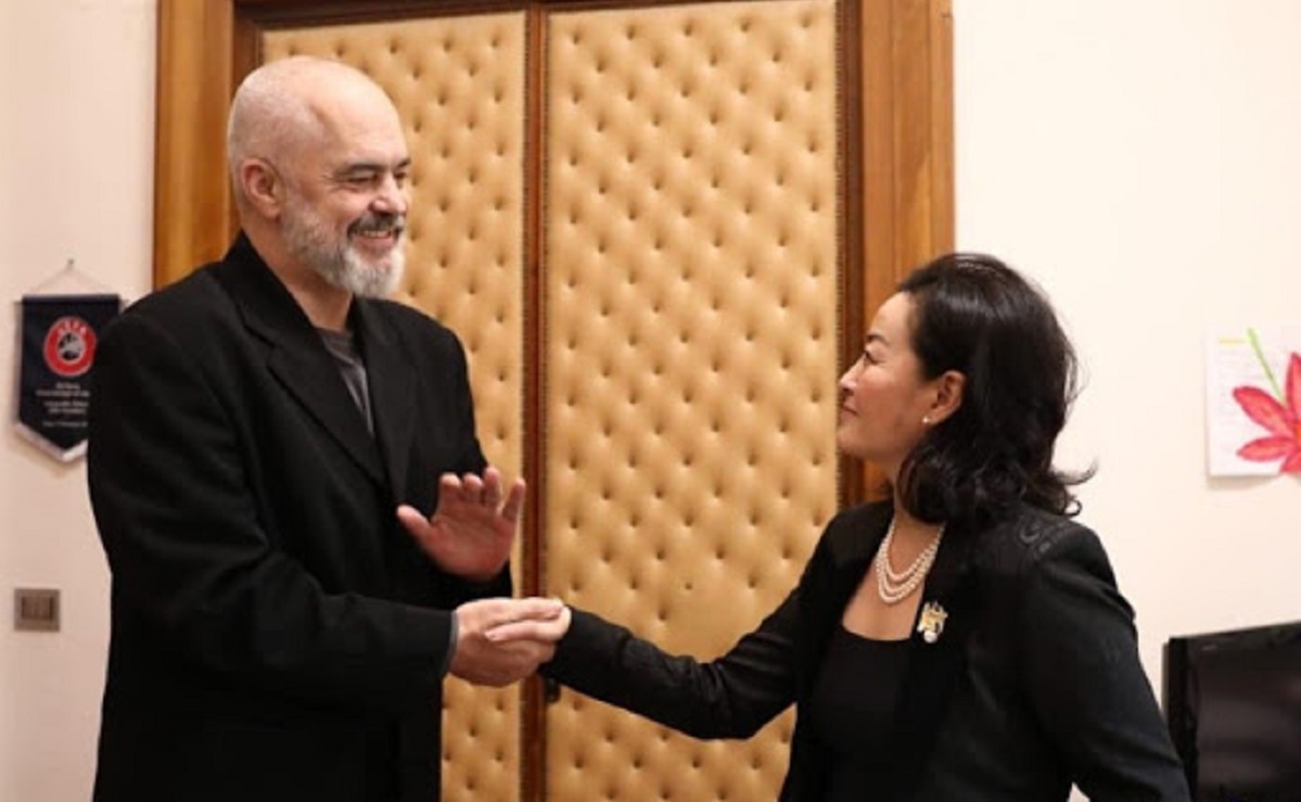 Ambasadorja Kim takim me Ramën në Kryeministri