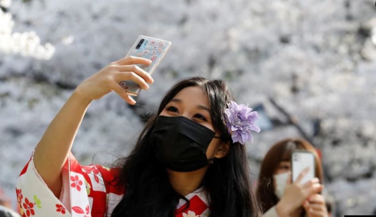 Nga udhëtimet, tek takimet pa maskë e distancim, ç’mund të bëni pas vaksinimit antiCovid