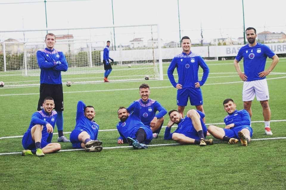 “Ky është një moment deciziv”/ Show në stërvitje, futbollistët e Teutës në formë