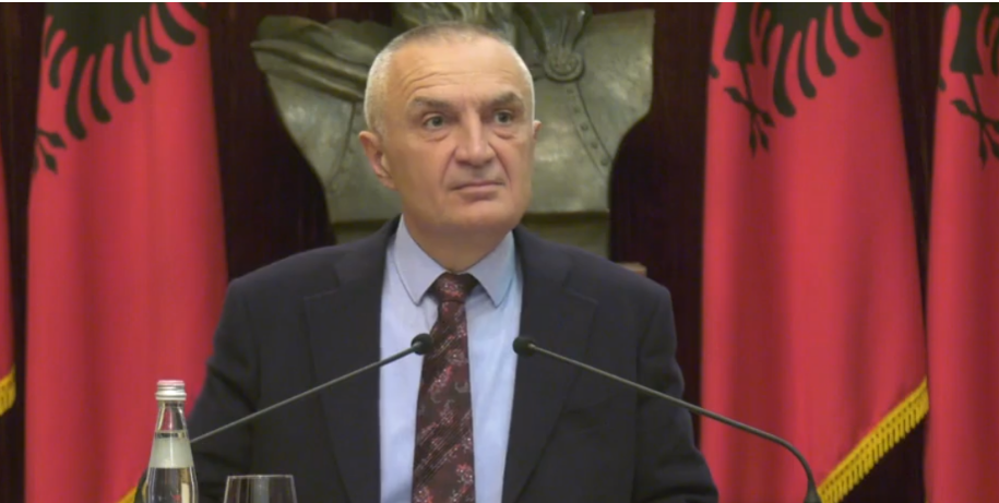 Meta u drejtohet patronazhistëve: Mos e dëgjoni Kryefuksin se regjimi i fuksave ka mbaruar!