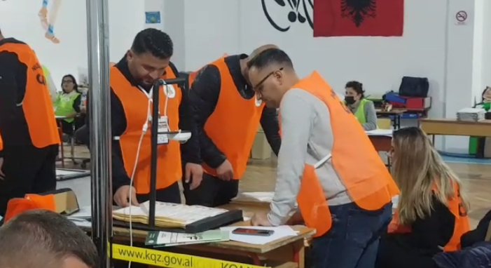 Mbyllet numërimi në qarkun e Durrësit, mandatet ndahen mes PS dhe PD