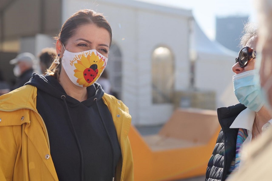 Vaksinimi masiv, Manastirliu: Jemi duke u përgatitur për të ulur fashën deri në +60 vjeç