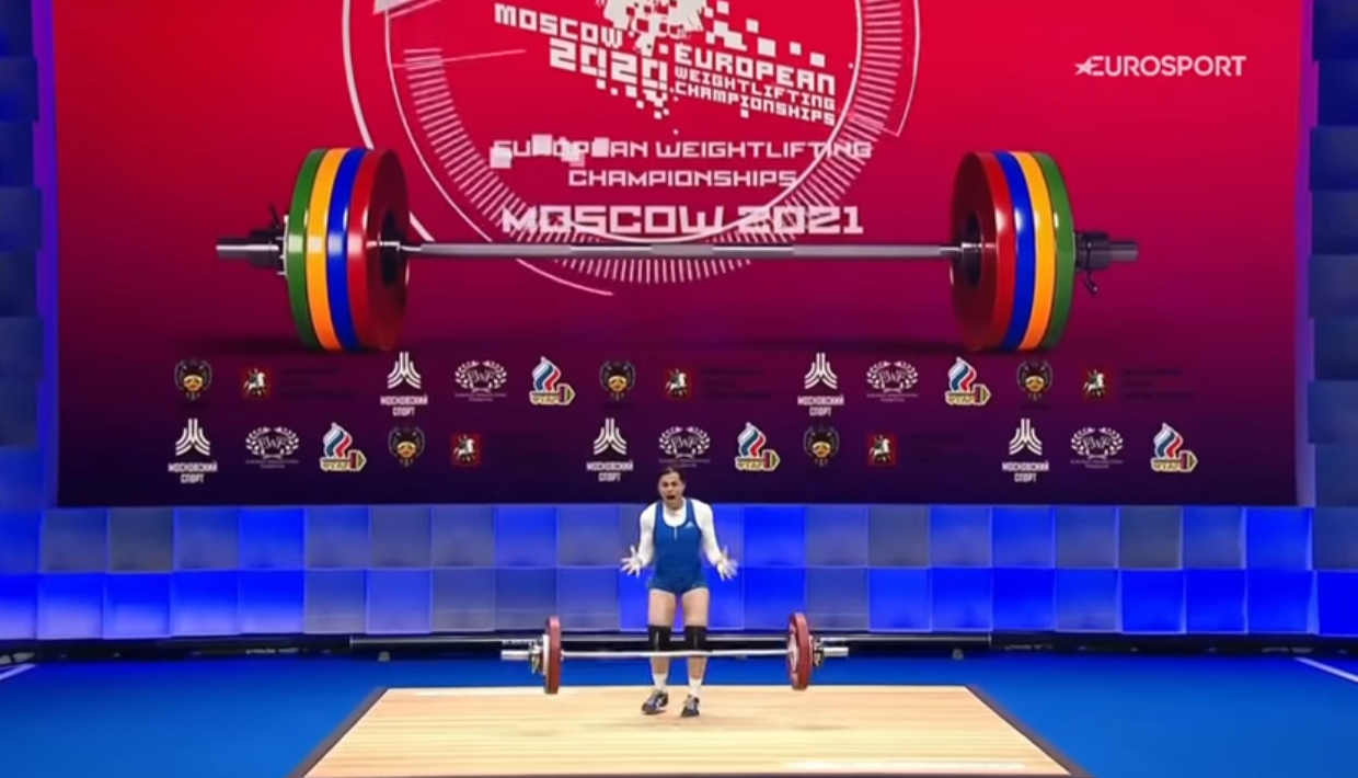 Peshëngritja mbetet unike, Veli i dhuron Shqipërisë medalje në europian, ngjitet në podium