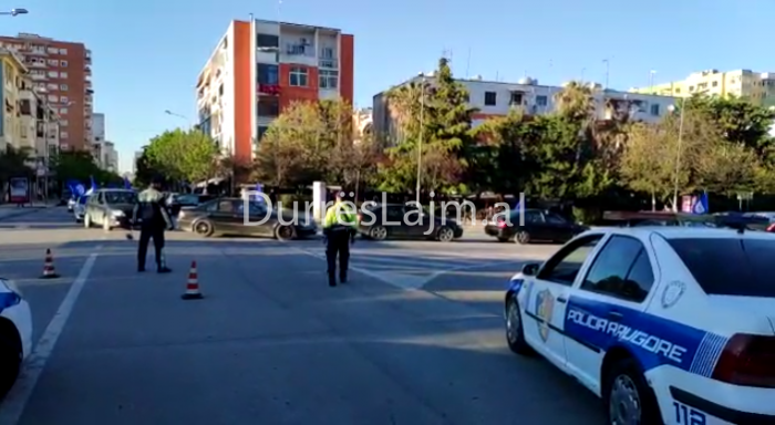 Mbyllja e fushatës së PD-së, ja ç&#8217;po ndodh në rrugët kryesore të Durrësit (VIDEO)