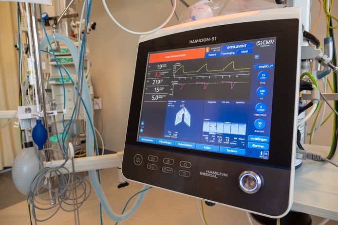 I hoqi pacientit me Covid aparatin e frymëmarrjes, arrestohet shqiptari në Greqi: S’e di si ka ndodhur