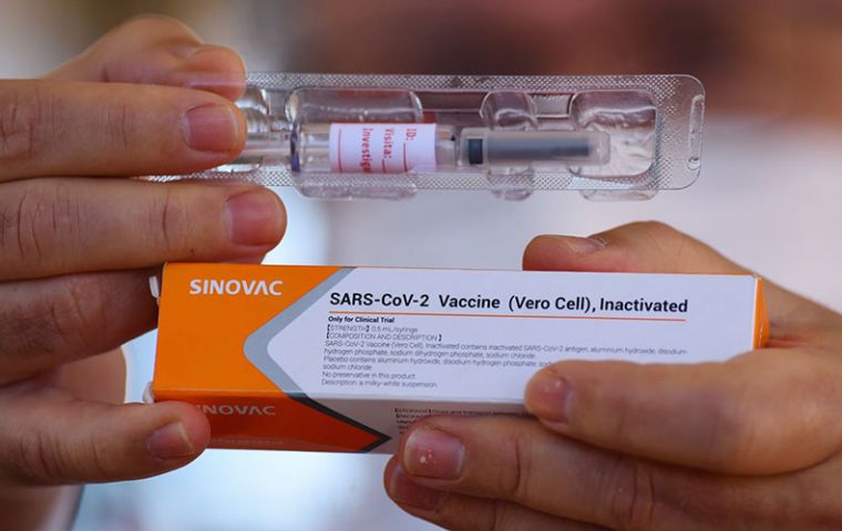 Laboratorët në Brazil: Vaksina kineze “Sinovac” 50.4 për qind efektive ndaj koronavirusit