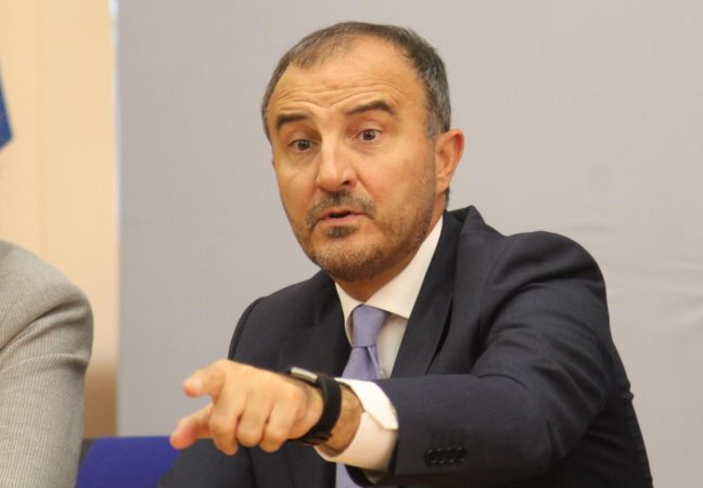 Ambasadori Soreca përshëndet certifikimin e 28 hetuesve të BKH: BE vazhdon të mbështesë SPAK